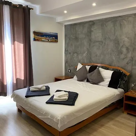 住宿加早餐酒店 Doubleroom With Extrabed And Bathroom , Ac - 107 *