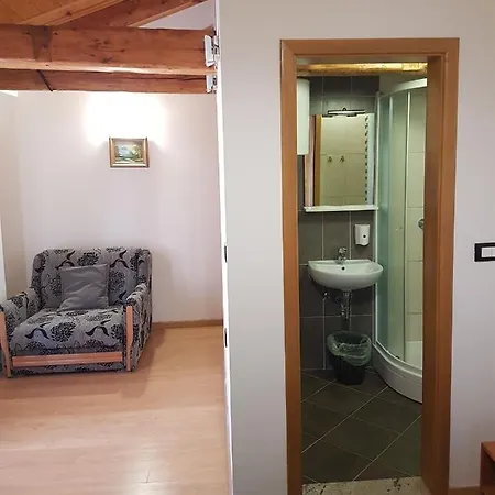 Doubleroom With Extrabed And Bathroom , Ac - 107 波雷奇